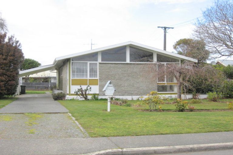 Photo of property in 24 Mckerrow Street, Te Anau, 9600