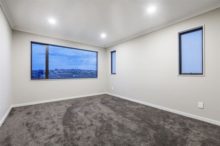 Photo of property in 17 Tawatawa Street, Long Bay, Auckland, 0630