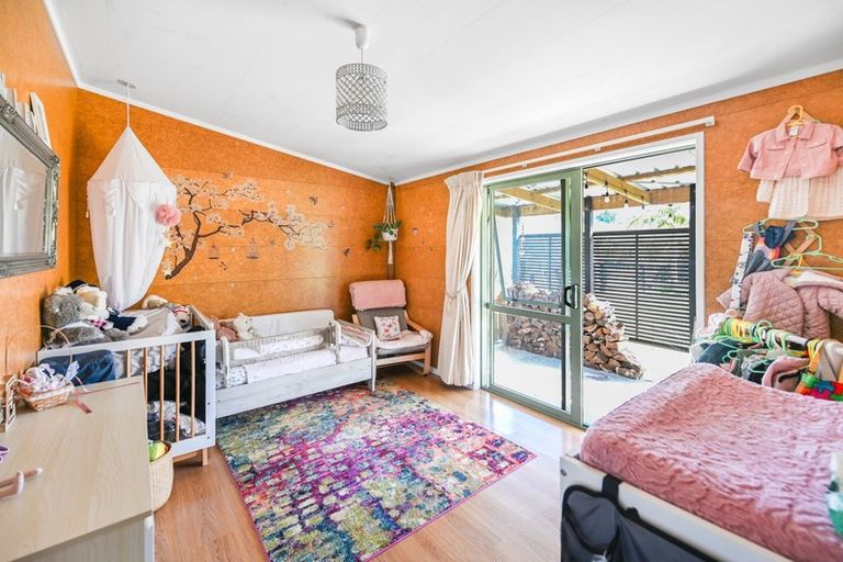 Photo of property in 202 Kempthorne Road, Russell, 0272