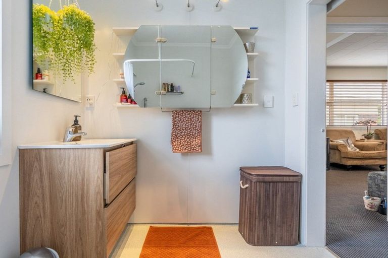 Photo of property in 13 Louisa Street, Gladstone, Invercargill, 9810