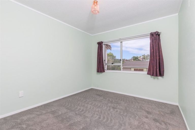 Photo of property in 1/13 Redwing Street, Browns Bay, Auckland, 0630