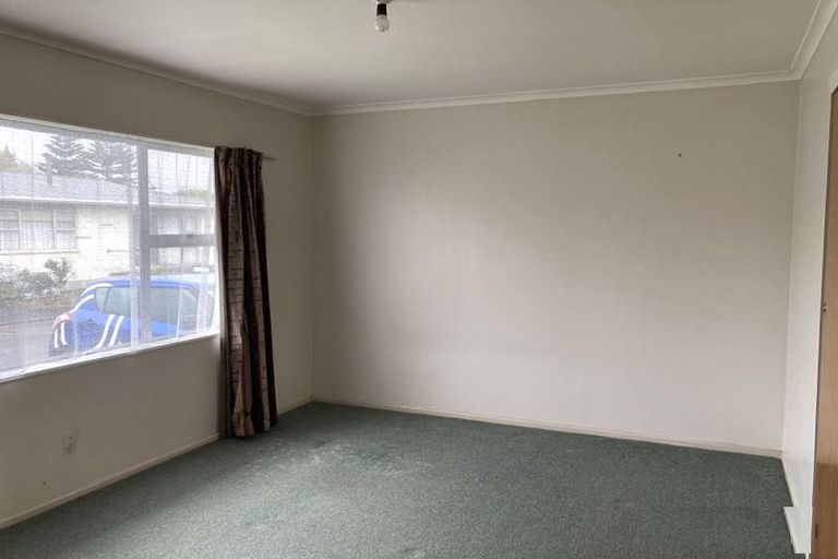 Photo of property in 14 Cambridge Street, Levin, 5510