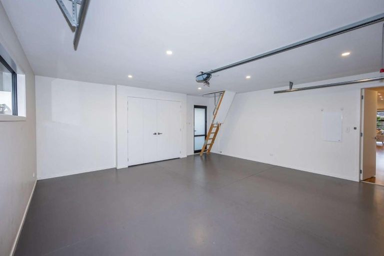 Photo of property in 12 Kentwood Place, Flagstaff, Hamilton, 3210