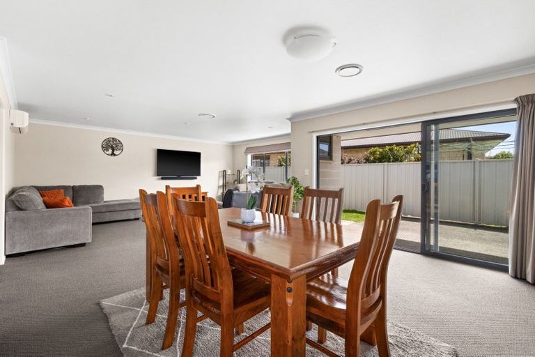 Photo of property in 216 Frimley Oaks, Frimley, Hastings, 4120