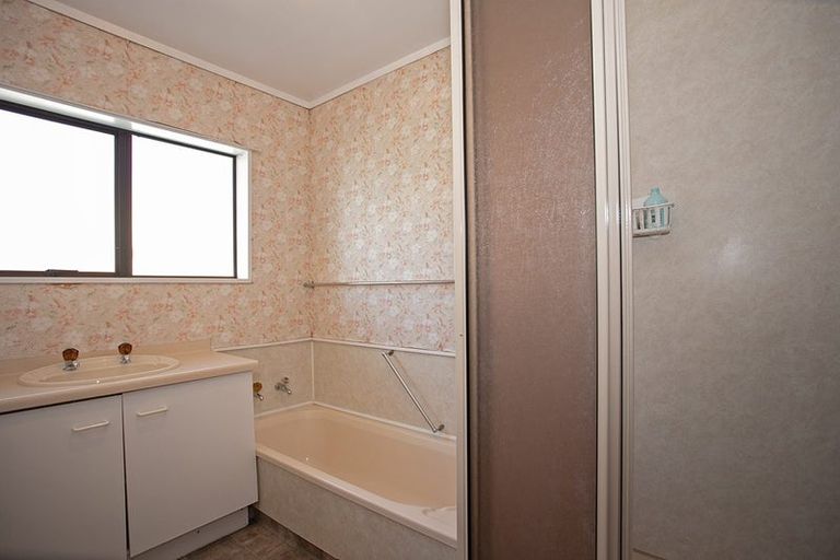 Photo of property in 9a Tutchen Street, Tauranga, 3110