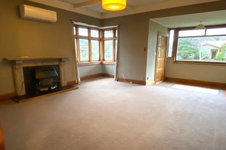 Photo of property in 50 Norton Park Avenue, Fairfield, Lower Hutt, 5011