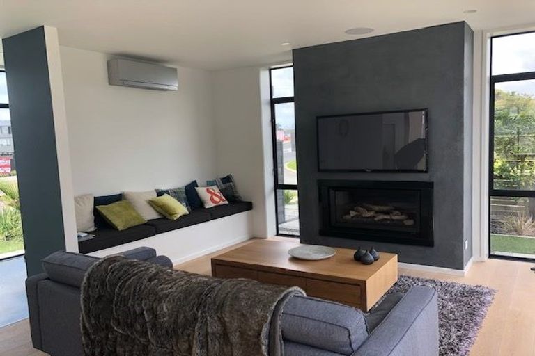 Photo of property in 1 Lockheed Street, Hobsonville, Auckland, 0618