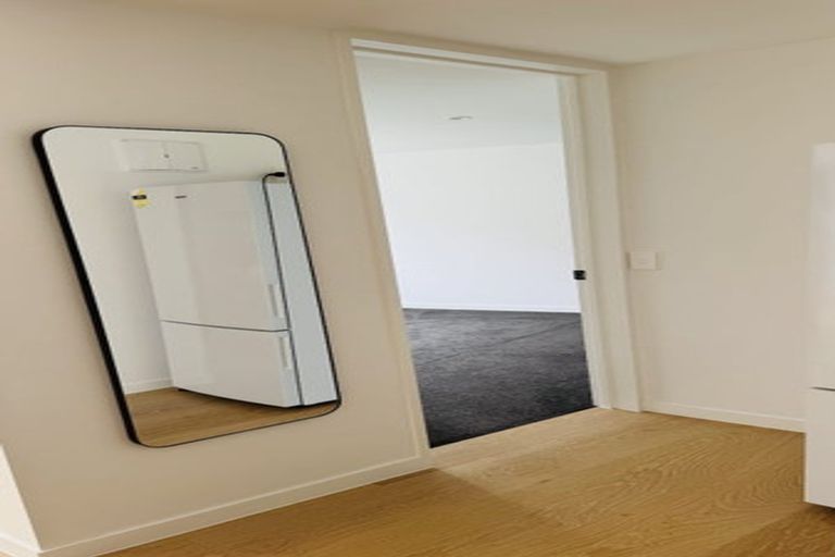 Photo of property in 1/324 Beach Road, Campbells Bay, Auckland, 0630