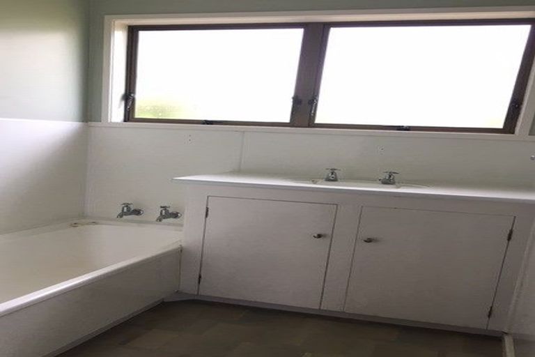 Photo of property in 6 Walnut Grove, Omokoroa, 3114