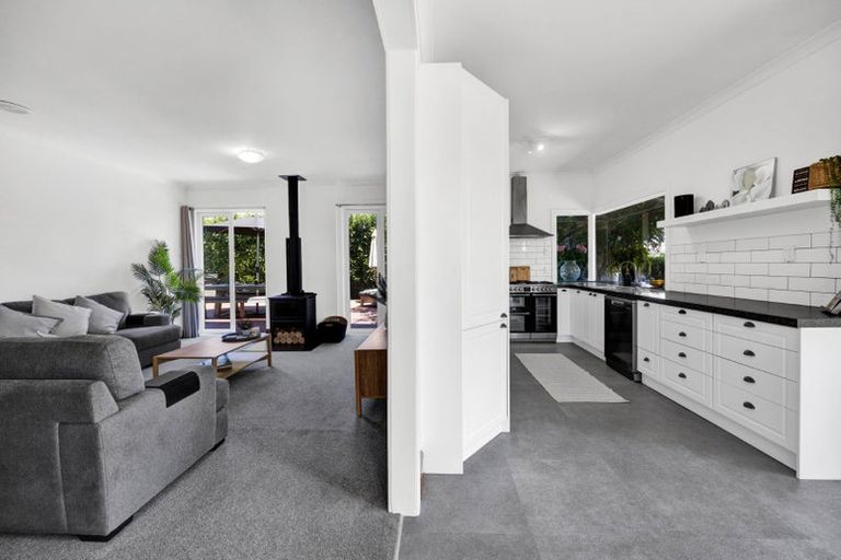 Photo of property in 44 Upjohn Street, Brooklands, New Plymouth, 4310