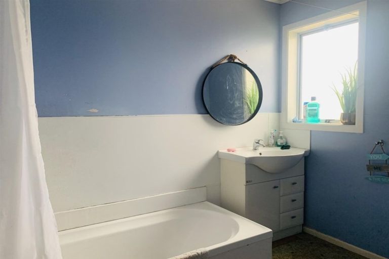 Photo of property in 26 Hickey Place, Opunake, 4616