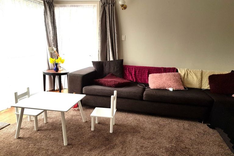 Photo of property in 18 Normandy Place, Henderson, Auckland, 0610