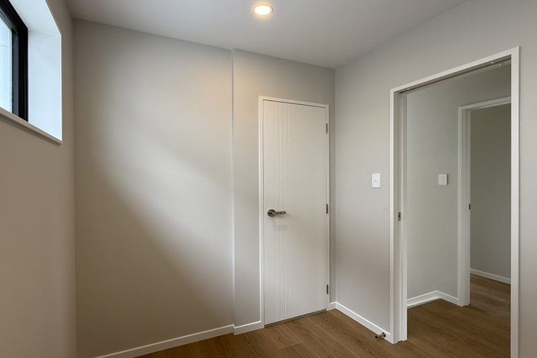 Photo of property in 25d Withers Road, Glen Eden, Auckland, 0602