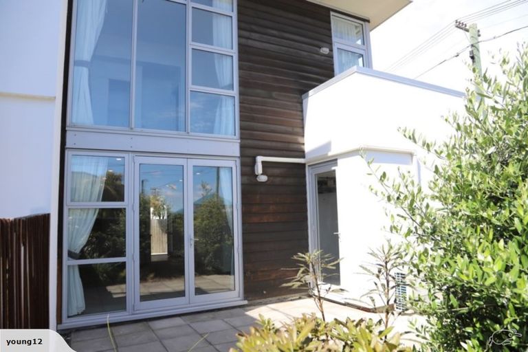 Photo of property in 4/44 Packe Street, Edgeware, Christchurch, 8013