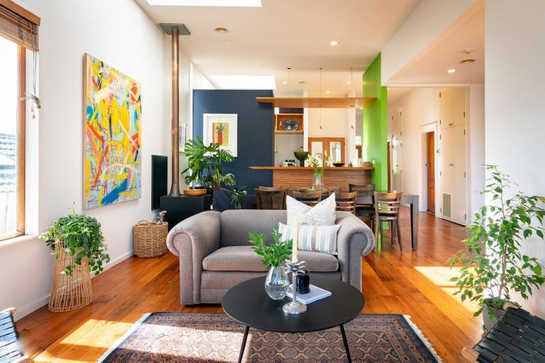 Photo of property in 15 Garfield Street, Brooklyn, Wellington, 6021