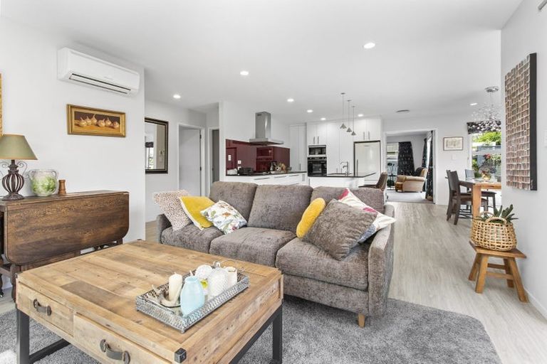 Photo of property in 41 Sandwich Road, St Andrews, Hamilton, 3200