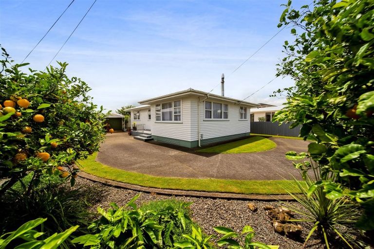 Photo of property in 20 Reid Avenue, Hawera, 4610