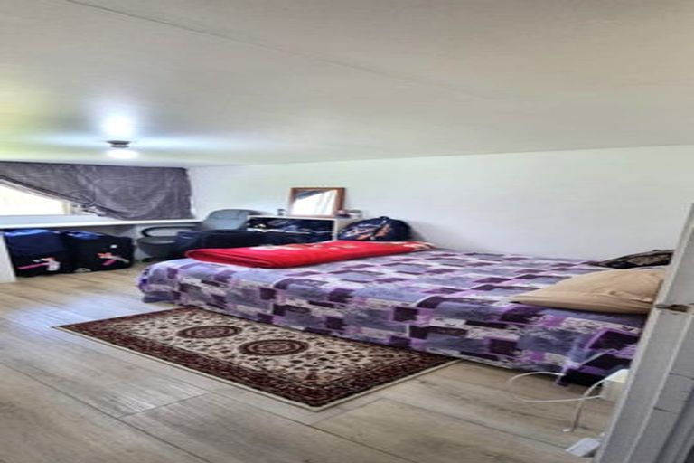 Photo of property in 9 Velma Road, Hillcrest, Auckland, 0627