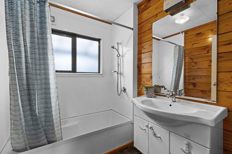 Photo of property in 13 Ritchie Place, Havelock North, 4130