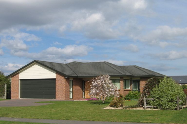 Photo of property in 11 Mccahon Drive, Pukehangi, Rotorua, 3015