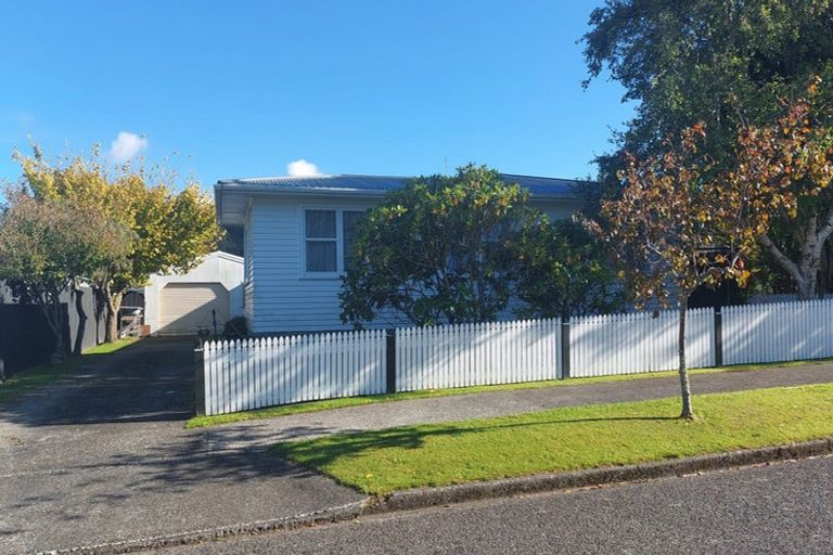 Photo of property in 9 Mitimiti Grove, Wainuiomata, Lower Hutt, 5014