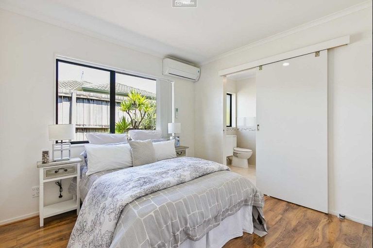 Photo of property in 52 Bluebird Crescent, Unsworth Heights, Auckland, 0632