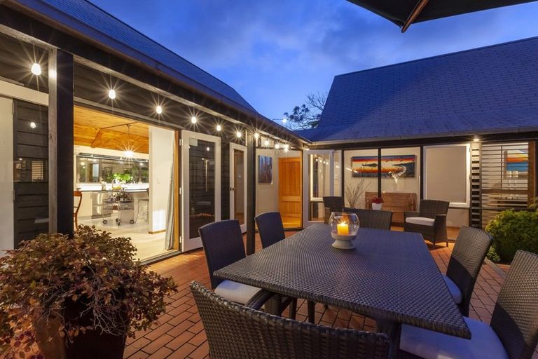 Photo of property in 9-11 Rosebank Grove, Waikanae, 5036