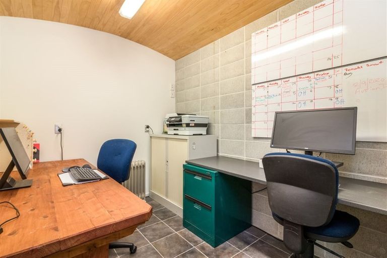 Photo of property in 18 Dalefield Drive, Cashmere, Christchurch, 8022