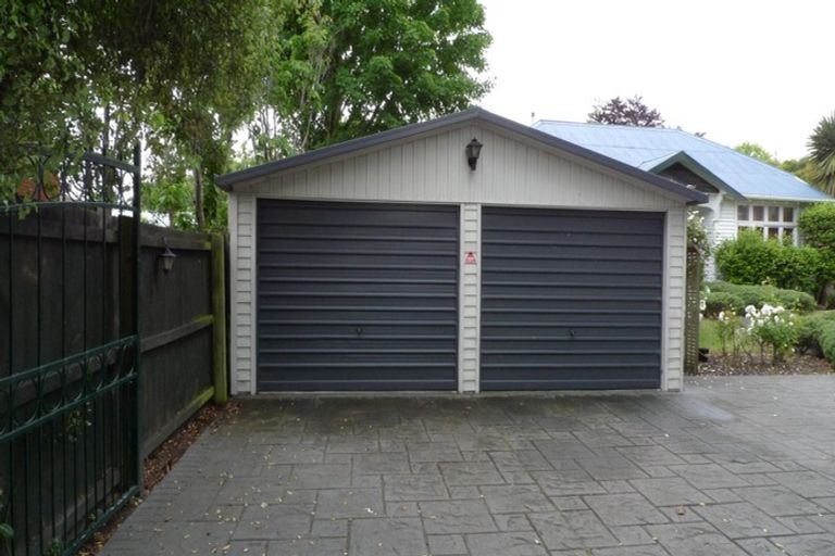 Photo of property in 96 Fendalton Road, Fendalton, Christchurch, 8014