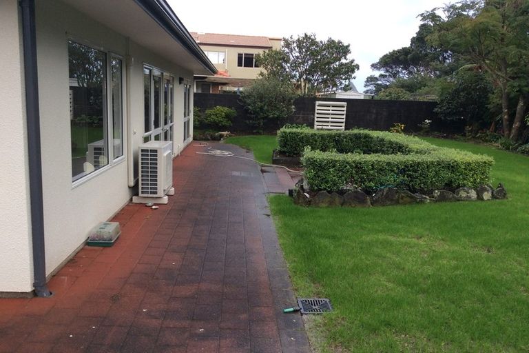 Photo of property in 5 Kawaroa Close, New Plymouth, 4310