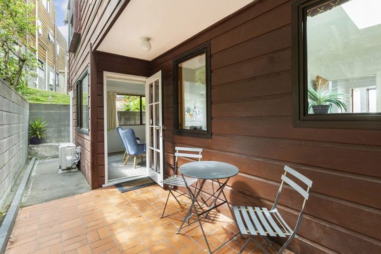 Photo of property in 9/85 Elizabeth Street, Mount Victoria, Wellington, 6011