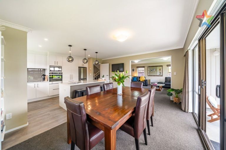 Photo of property in 25 Waddington Drive, Naenae, Lower Hutt, 5011