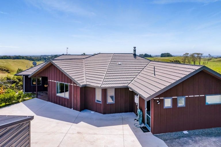 Photo of property in 790 Otaraoa Road, Tikorangi, Waitara, 4383