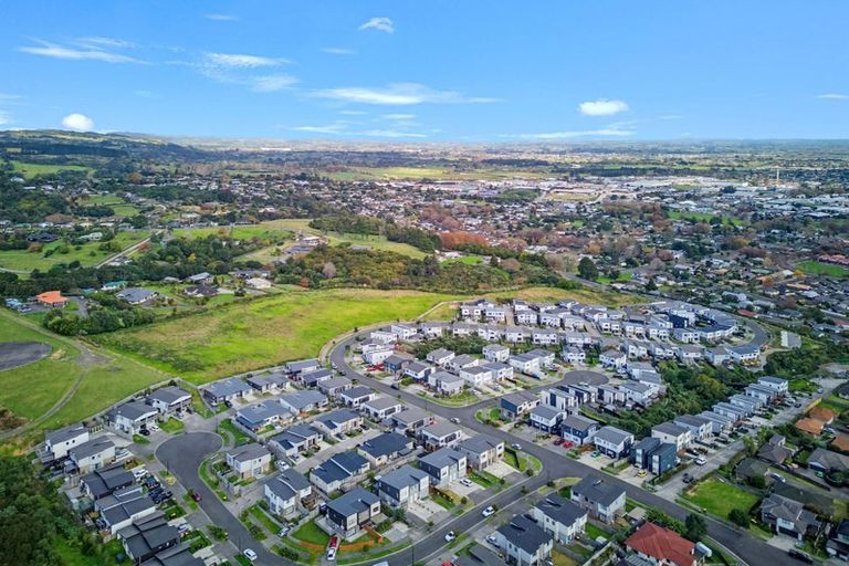 Photo of property in 5b Poruru Close, Papakura, 2110