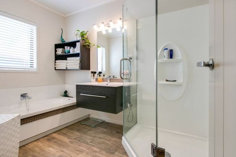 Photo of property in 2/5 Wiltshire Place, Tamatea, Napier, 4112