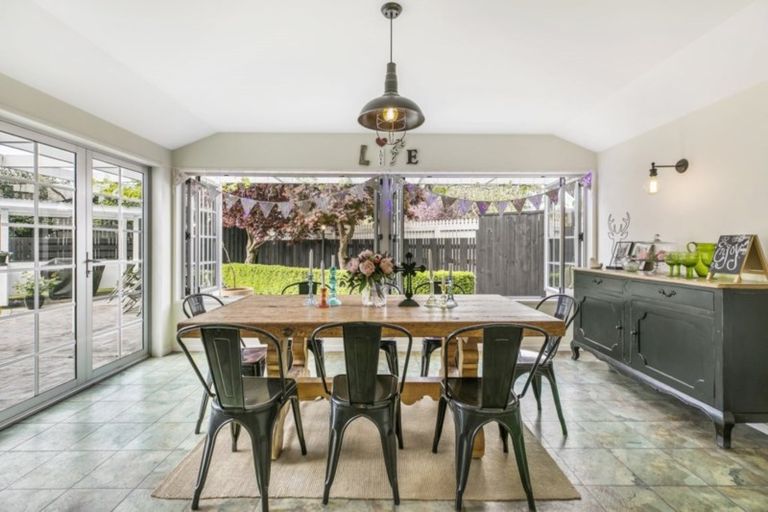 Photo of property in 57 Wordsworth Street, Leamington, Cambridge, 3432