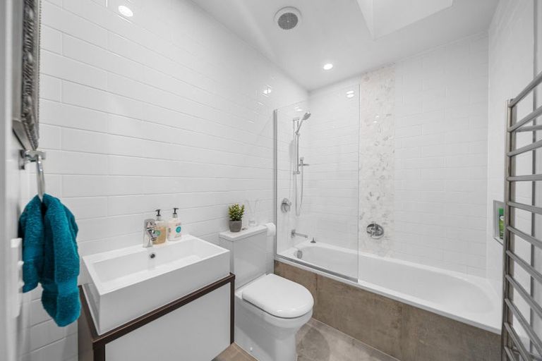 Photo of property in 3a Hamilton Place, Pukekohe, 2120