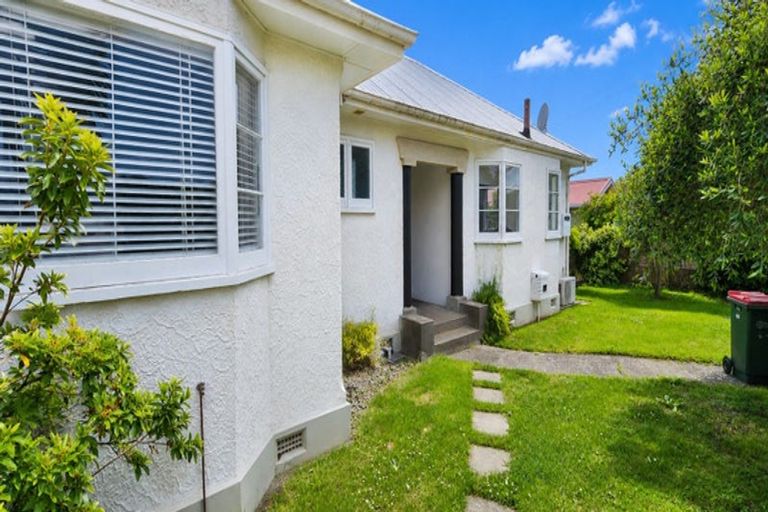 Photo of property in 446 Saint Aubyn Street, Moturoa, New Plymouth, 4310