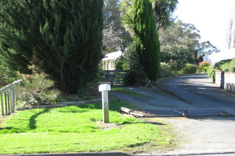 Photo of property in 17 Calico Line, Marton, 4710