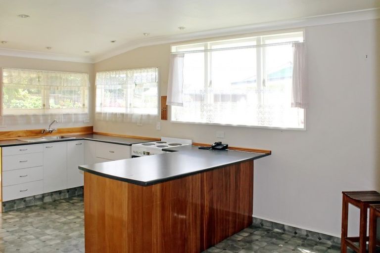 Photo of property in 3 Otanga Street, Dannevirke, 4930