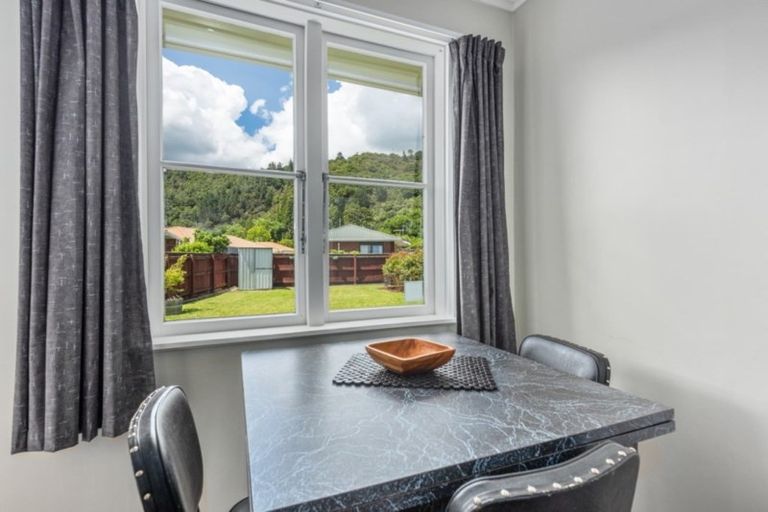 Photo of property in 4/49 Wilford Street, Wallaceville, Upper Hutt, 5018