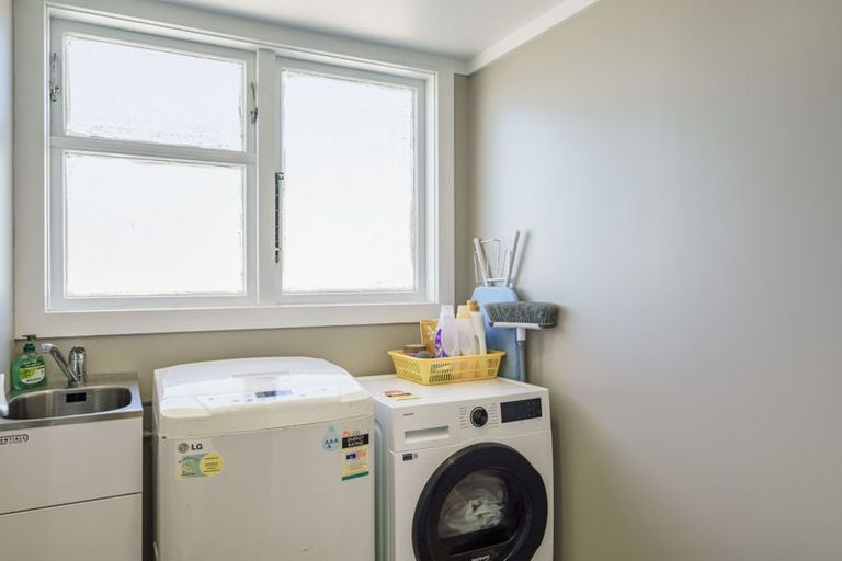 Photo of property in 16 Venables Avenue, Onekawa, Napier, 4110