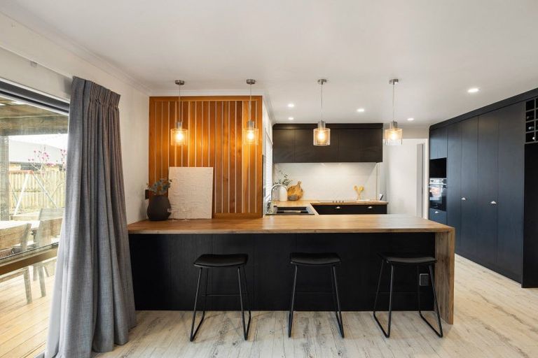 Photo of property in 105 Barrington Drive, Huntington, Hamilton, 3210