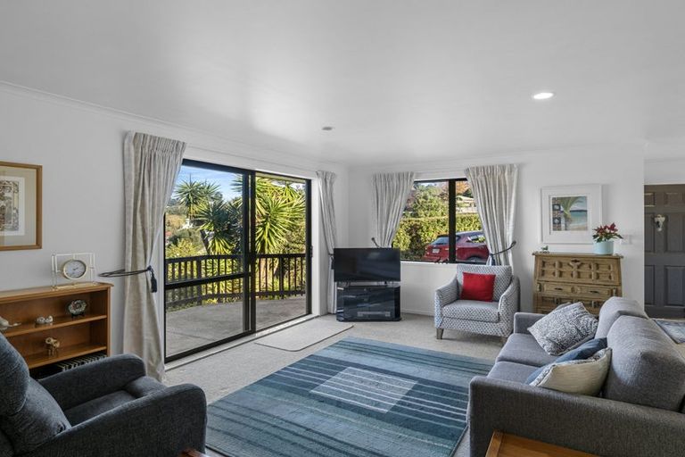 Photo of property in 26 Te Kauri Place, Helensville, 0800