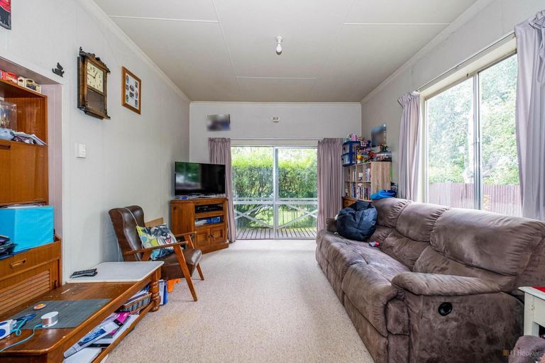 Photo of property in 35 Leonard Street, Waimate, 7924