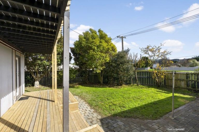 Photo of property in 15a Chapman Crescent, Naenae, Lower Hutt, 5011
