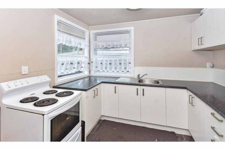 Photo of property in 42 Clayton Avenue, Otara, Auckland, 2023