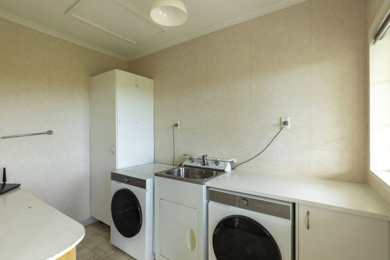 Photo of property in 188 Mangorei Road, Merrilands, New Plymouth, 4312