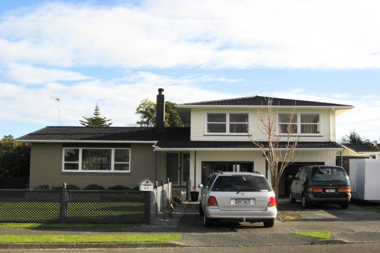 Photo of property in 28 Burn Street, Levin, 5510