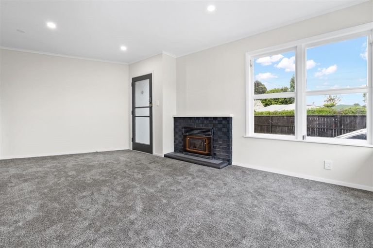 Photo of property in 1 Sutton Crescent, Papakura, 2110